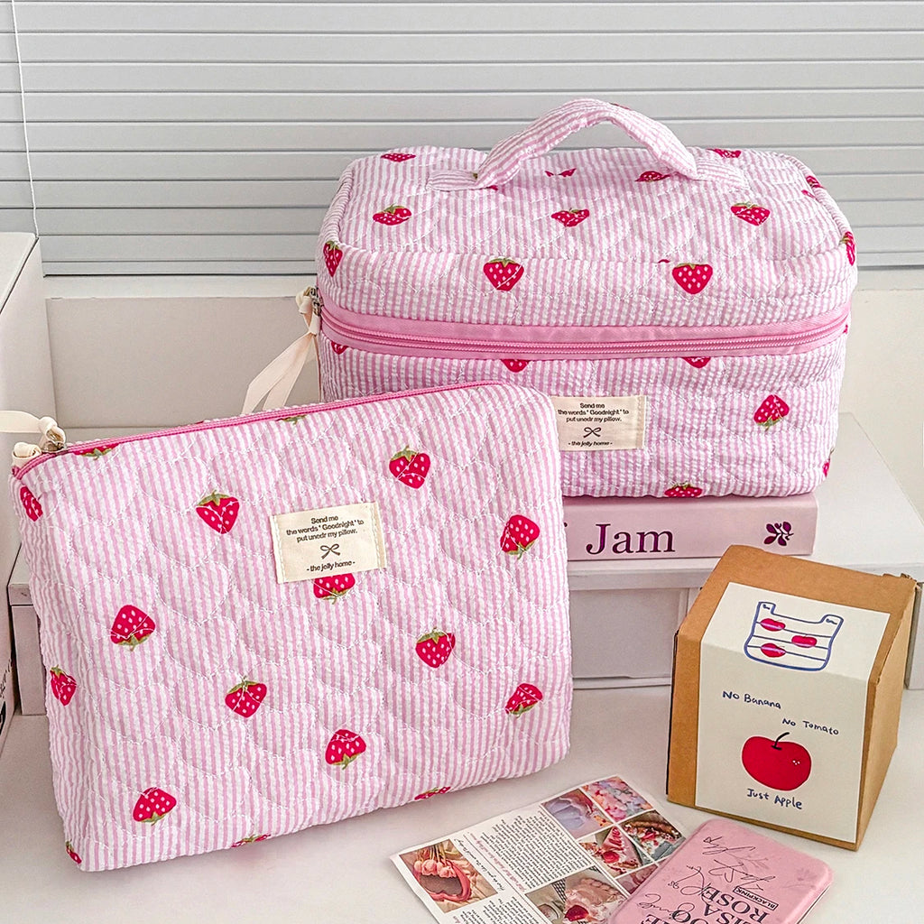 1PC Pink Strawberry Women Cosmetic Quilted Bag Portable Travel Organizer Toiletry Makeup Storage Pouch Handbag Ladies Zipper Bag