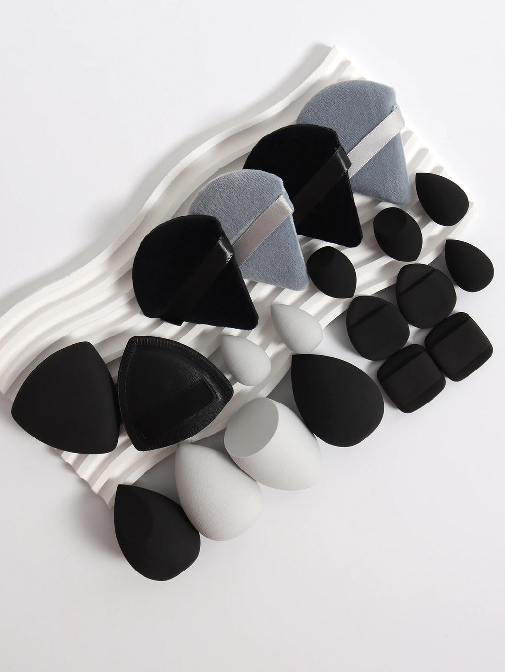 20 Pcs Pink Makeup Sponge and Makeup Puff Set Suitable for Face Cream and Powder Concealer Powder Makeup Machine