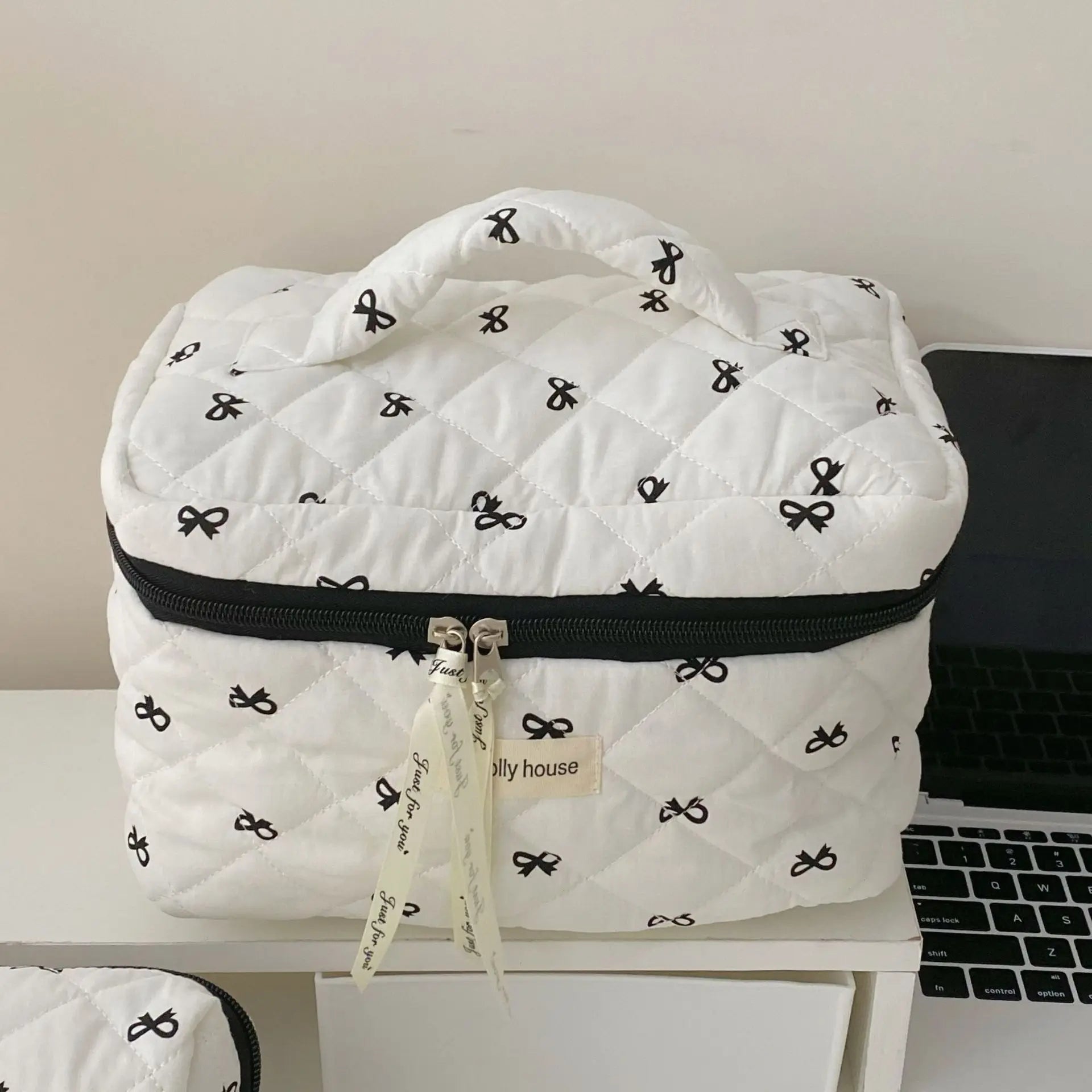 Fashion Cherry Tote Women Makeup Bag Portable Cute Ladies Cosmetic Toiletry Storage Pouch Handbag Cotton Quilted Zipper Bag
