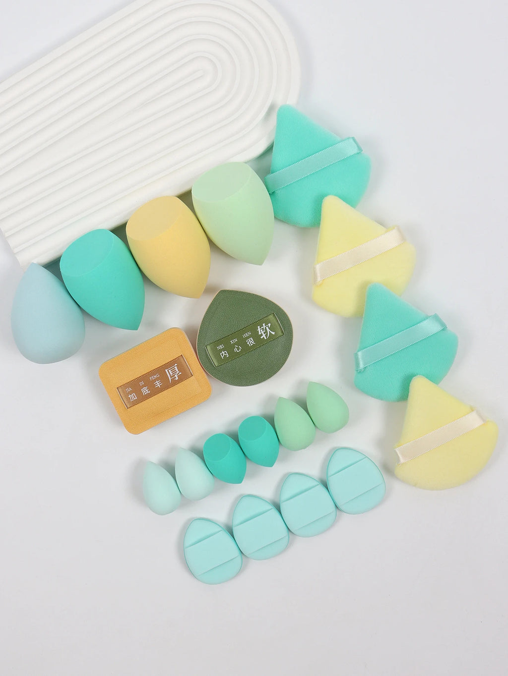 20 Pcs Pink Makeup Sponge and Makeup Puff Set Suitable for Face Cream and Powder Concealer Powder Makeup Machine